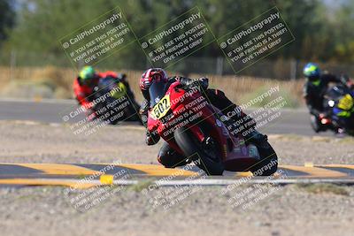 media/Oct-07-2023-CVMA (Sat) [[f84d08e330]]/Race 12 Amateur Supersport Open/